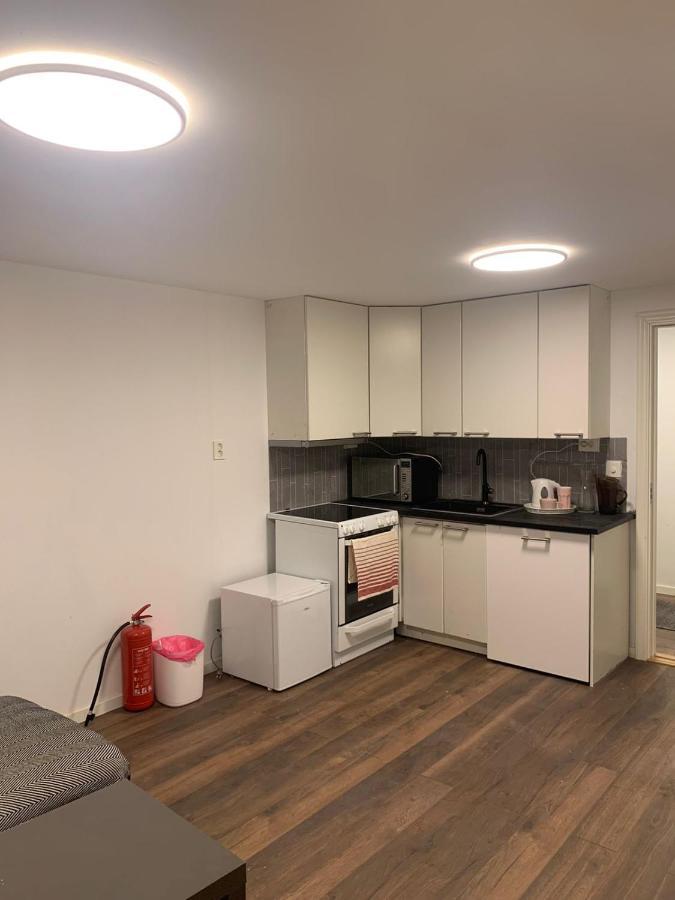 Beautiful 2 Rooms Apartment In Klofta,Near Oslo Airport& Oslo Buitenkant foto